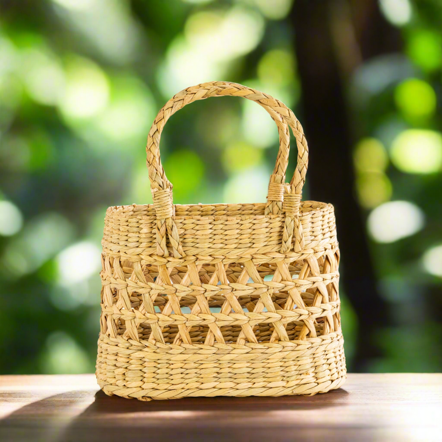 Kauna Grass, Water Hyacinth, Seagrass Gifting Basket - Handmade Basket - Medium Size